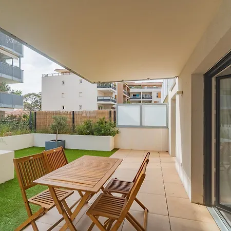 Ensoleille - Bel Appt Avec Terrasse Apartment