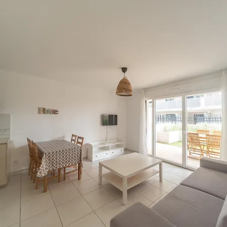 Ensoleille - Bel Appt Avec Terrasse Le Lavandou